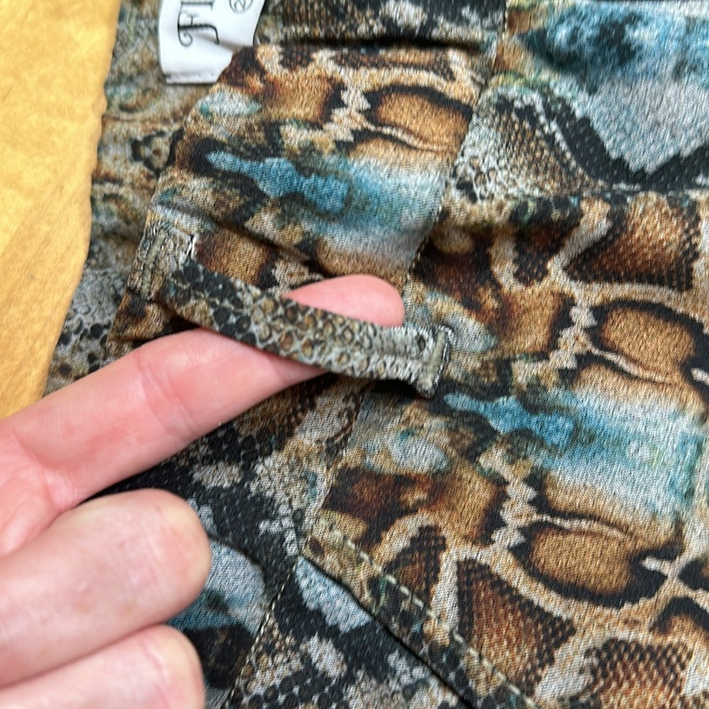 Bevy Flog Dafna Python Pant Size-26 - image 6